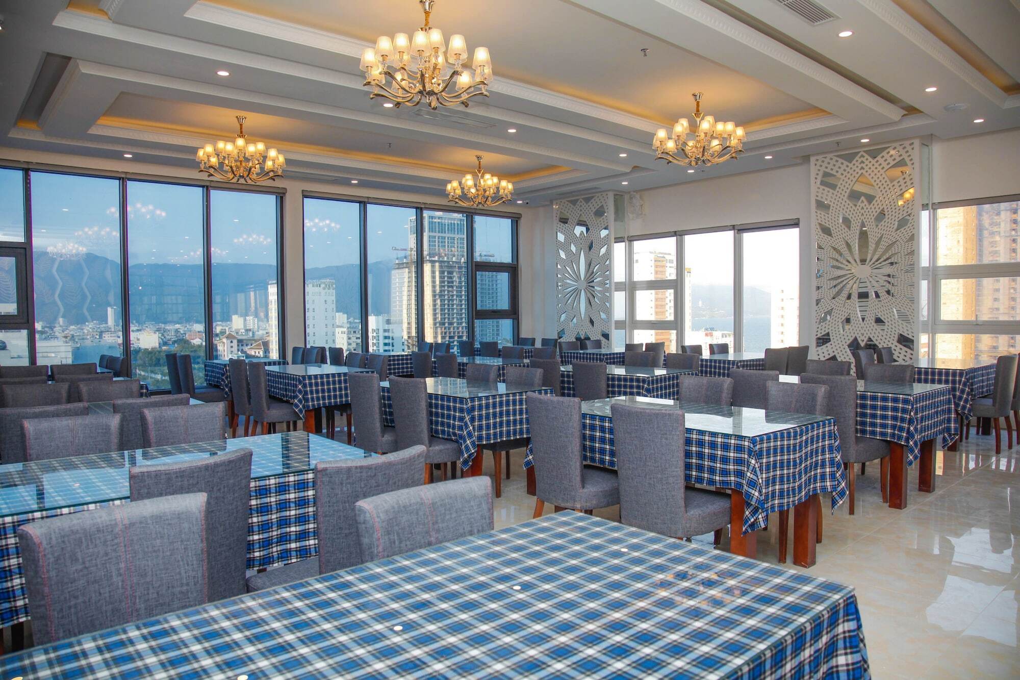 דה נאנג Royal Beach Hotel By Thg מראה חיצוני תמונה